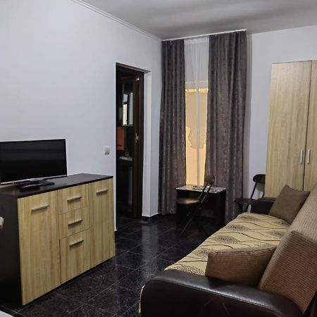 Hotel Casa Alexandru Două Mai Esterno foto