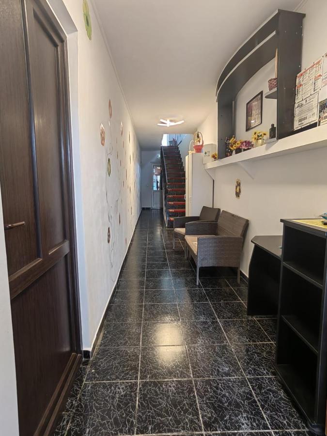 Hotel Casa Alexandru Două Mai Esterno foto