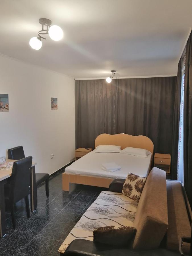 Hotel Casa Alexandru Două Mai Esterno foto